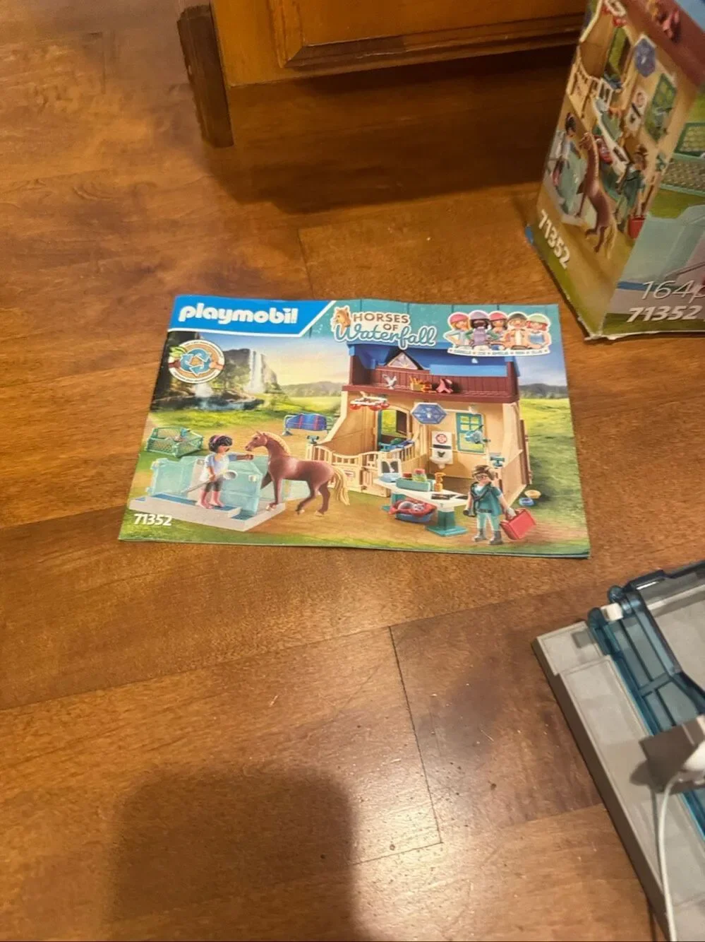 PLAYMOBIL Horses of Waterfall 71352 Riding Therapy Vet Practice Box Manual